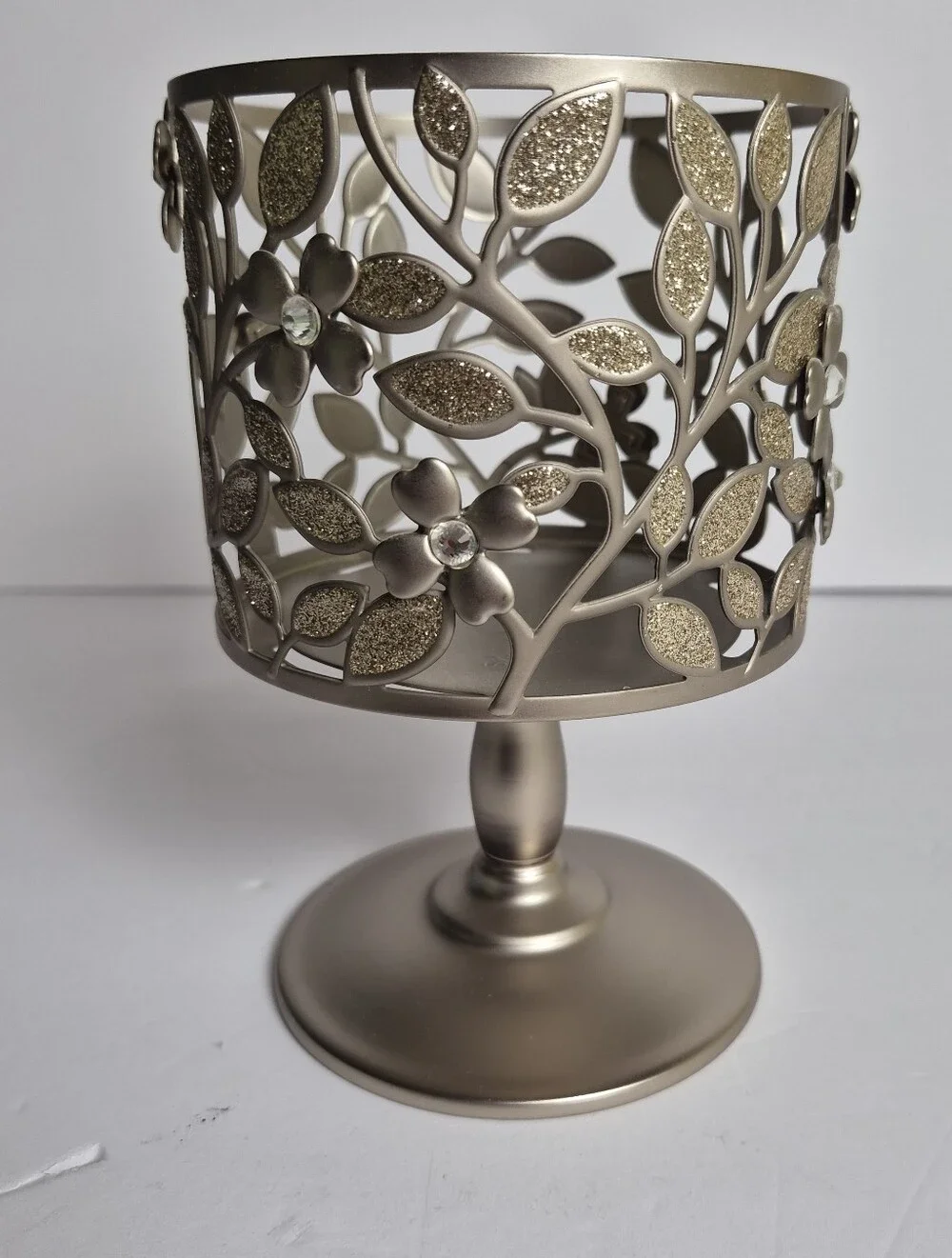 BBW Silver Dogwood 3 Wick Candle Pedestal / Holder Home Fragrance Decor Southern